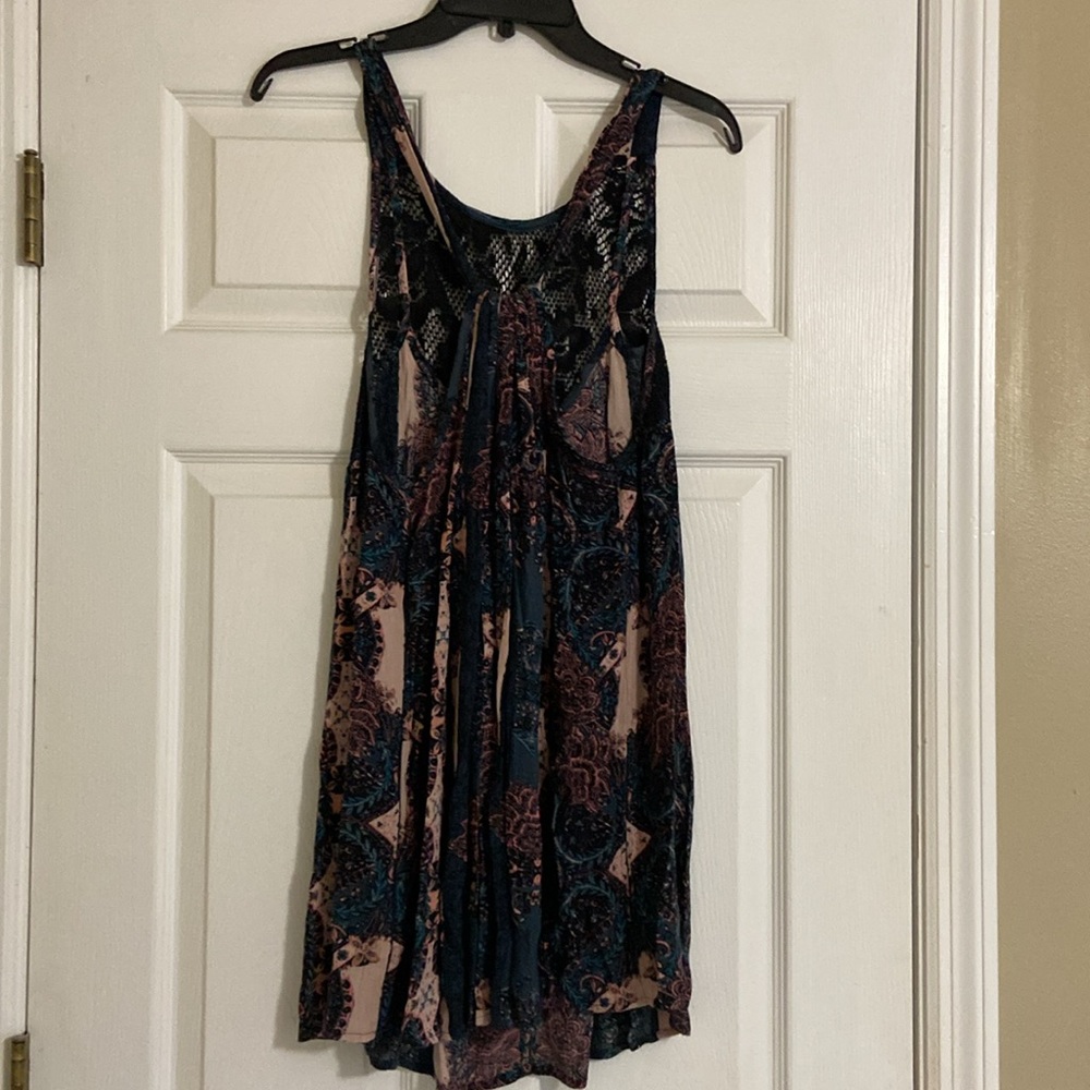 Free people boho trapeze tunic. Size XS but very loose. Easily a small/medium - Picture 3 of 5